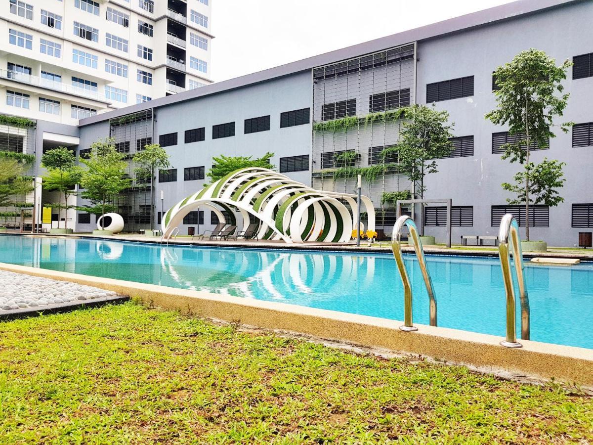 No.1 The Muji @ Puchong Skypod Residence Экстерьер фото